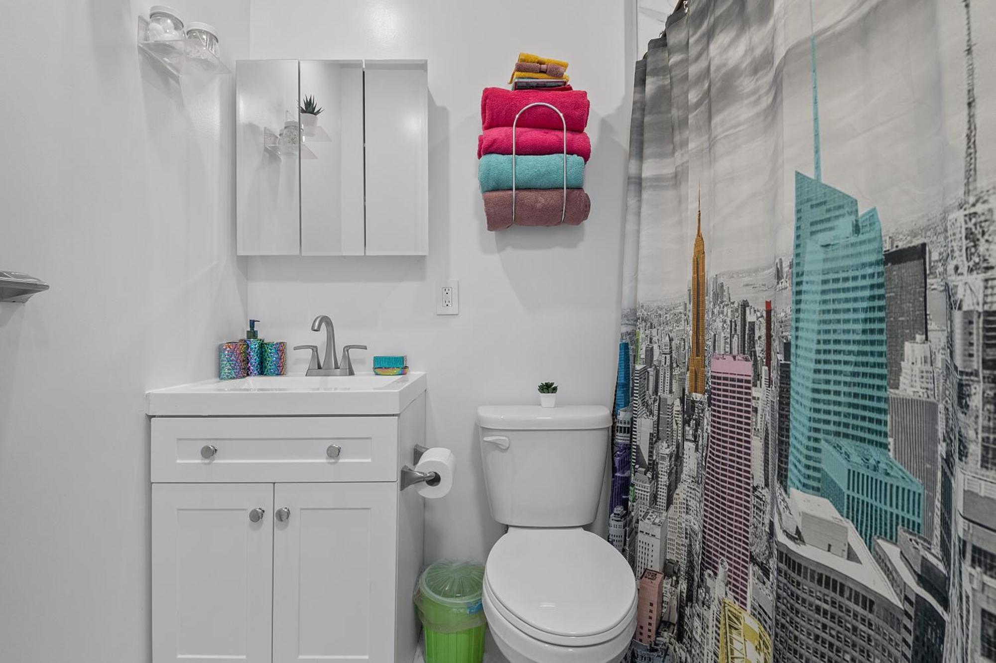 Апартаменты Funky & Colorful Urban Getaway, 20 Minutes To Nyc Хобокен Экстерьер фото